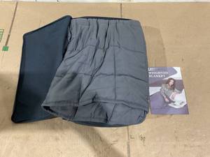 lot 523 image: Superior Quilted Weighted Blanket