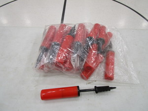 lot 81 image: (20) Ballon Pumps