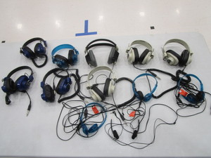 lot 221 image: Misc. Headphones