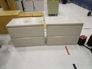 lot 114 image: (2) Lateral File Cabinets 19x36x28