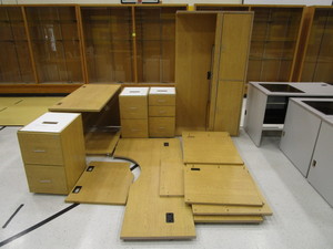 lot 112 image: Large Executive Desk