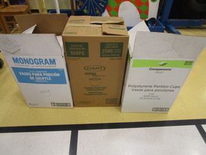 lot 234 image: 4oz & 5oz Containers