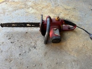 Homelite Electric Chainsaw