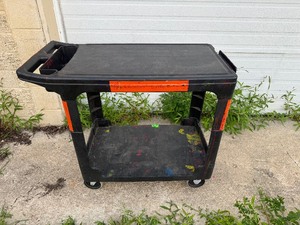 Rubbermaid Cart 19 x 38 x 31