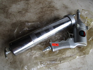 Pneumatic Grease Gun - New