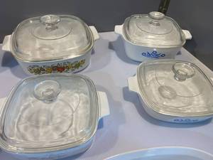 lot 83 image: ASSORTED CORNINGWARE AND LIDS