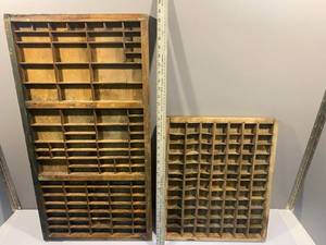 lot 86 image: HAMILTON TYPE FONT DRAWER, 2ND FONT DRAWER, SMALL COMPARTMENT ORGANIZER