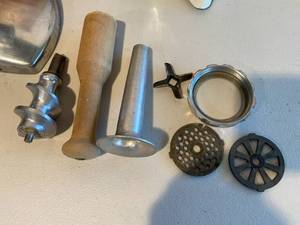 lot 87 image: FOOD GRINDER