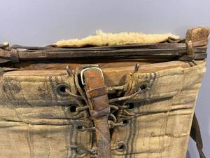 lot 102 image: Pack