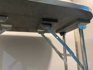 lot 122 image: HEAVY DUTY METAL TABLE WITH WOOD TOP