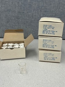 lot 11 image: 4 Boxes of 1 Dozen 15ml Microbeakers Mercer Glass