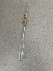 lot 48 image: 160 - Test Tubes, Blood Sugar Tubes Graduated 22.5ml & 25ml