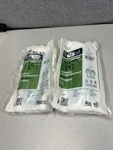 lot 79 image: 18 - Splash Resistant Latex Free Gloves