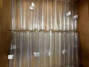 lot 80 image: 65 - Test Tubes 20ml Graduated