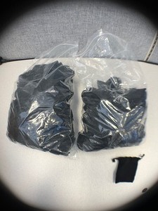lot 9 image: 2 Full Bags Of Macrolenses  Connection for phone