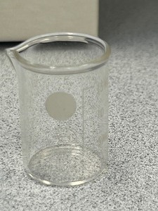 lot 12 image: 4 Boxes of 1 Dozen 15ml Microbeakers Mercer Glass
