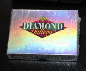 lot 60 image: 1993 Upper Deck Hologram & 1992 Upper Deck MVP Hologram Set Lot  2 Sets