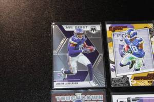 lot 135 image: Justin Jefferson Football Card Lot  7 Cards w 1 Rookie Card