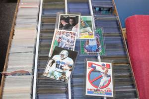 lot 156 image: Large Fun Mixed Sports Mainly Football Card Lot  Most Cards Are Hall Of Famers or Rookie Cards
