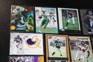 lot 105 image: Randy Moss Football Card Lot  19 Cards w 3 Rookie Cards & Jersey Relic 76250  Only 250 Exist