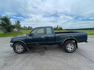 1995 Toyota Tacoma V6 - 4X4 - MANUAL