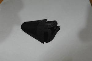 lot 14 image: 50 Universal Self-Sealing Watherstrip for 316-14 Glass to 332-964 Panel