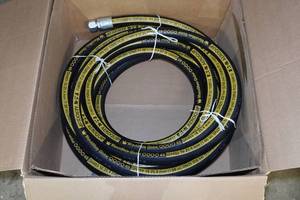 lot 16 image: Eaton Aeroquip 1 Hydraulic Hose - 50