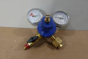 lot 116 image: Compressed Gas Regulator