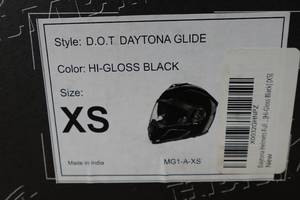 lot 147 image: Daytona DOT Glide Full Face Motorcycle Helmet -XS, Hi-Gloss Black