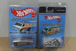lot 197 image: 2 Hot Wheels Super Chrome Series Die Cast Cars