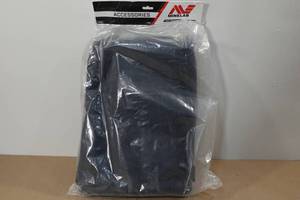 lot 209 image: Minelab Universal Detector Carry Bag