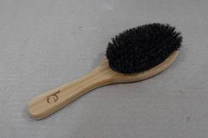 lot 222 image: Beauty Boar Bristle Hair Brush