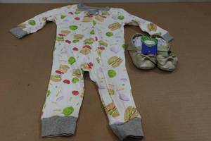 lot 246 image: Burts Bees Baby Onesie 3-6m with Baby Shoes