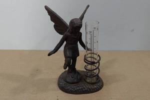 lot 250 image: Small Cast Iron Fairy Rain Gauge