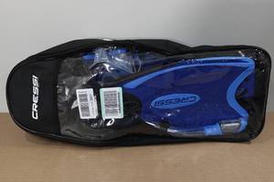 lot 273 image: Cressi Adult Palau Fin Snorkel Set -Fin Size LXL, Blue