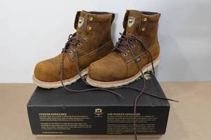 lot 281 image: Irish Setter Wingshooter St Mens 6 Safety Toe Work Boots -Size 9.5