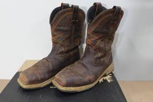 lot 283 image: Irish Setter Two Harbors Mens 11 Steel Toe Work Boots -Size 9
