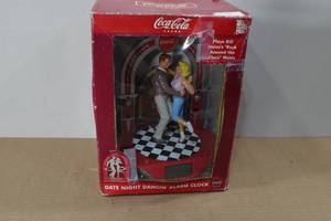 lot 293 image: Coca Cola Date Night Dancin Musical Alarm Clock