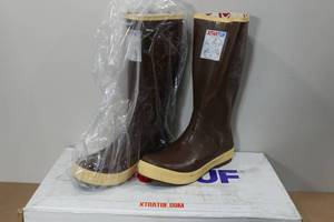 lot 330 image: Xtratuf Womens 15 Salmon Sister Legacy Boots -Size 11