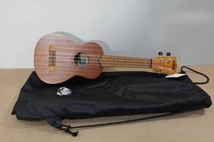 lot 362 image: Kala 4-String Learn To Play Ukulele