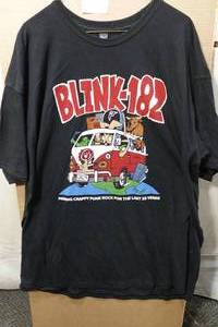 lot 374 image: Blink 182 T-Shirt -XXL