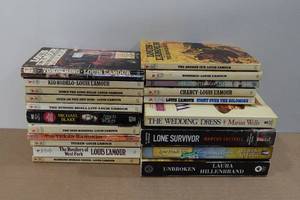 lot 368 image: Assorted Books - Westerns, War, LAmour