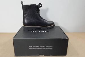 lot 385 image: Vionic Womens Lani Leather Boots -Size 7