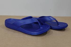 lot 394 image: Nuusole Mens Cascade Flip-Flops -Size 12