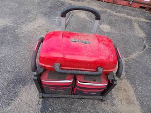 lot 53 image: Coleman 2 Go Ice Grill and Coolers