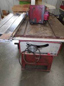 lot 73 image: Craftsman Table Saw