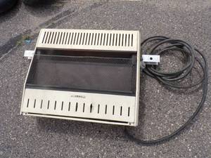 lot 81 image: 28000 BTU Propane Heater with Hose