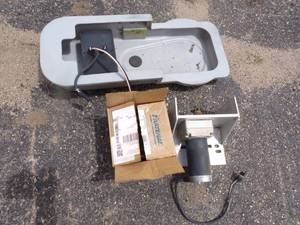 lot 85 image: Sidewinder Direct Drive Boat Lift Direct Drive 12v System