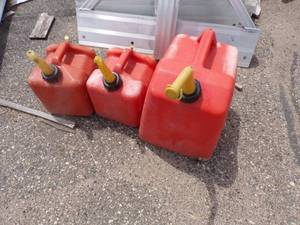 lot 99 image: 3 Gas Tanks