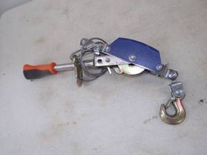 lot 111 image: Hand Winch